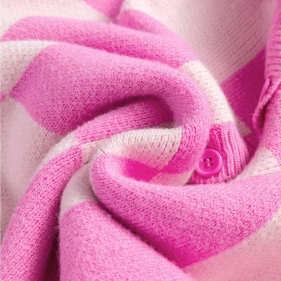 Pink Checkered Drop Shoulder Collared Sweater size Small - Picture 8 of 8